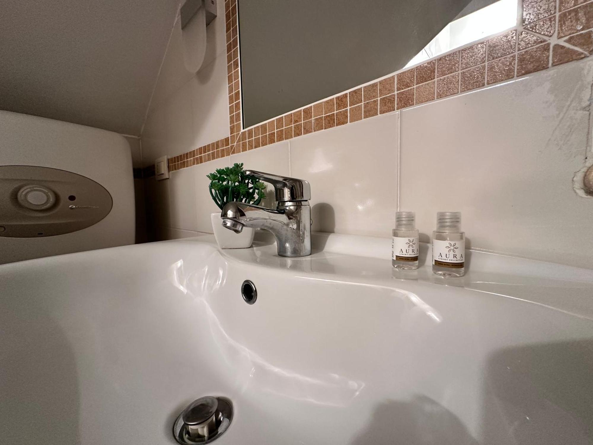 Particular Apartment In Сан-Бенедетто-дель-Тронто Екстер'єр фото